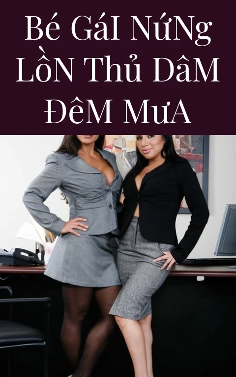 Bé Gái Nứng Lồn Thủ Dâm Đêm Mưa