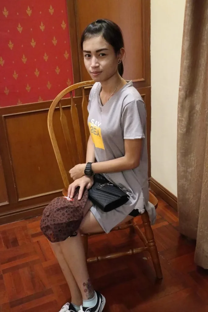 BDSM Dưới Quyền Nữ Thần Tóc Vàng - featured image